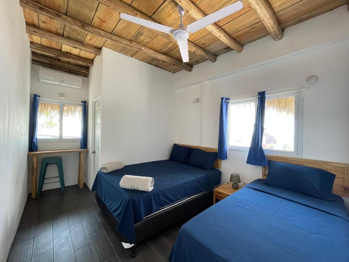 Black Sand Beachhouse Монтерико Екстериор снимка