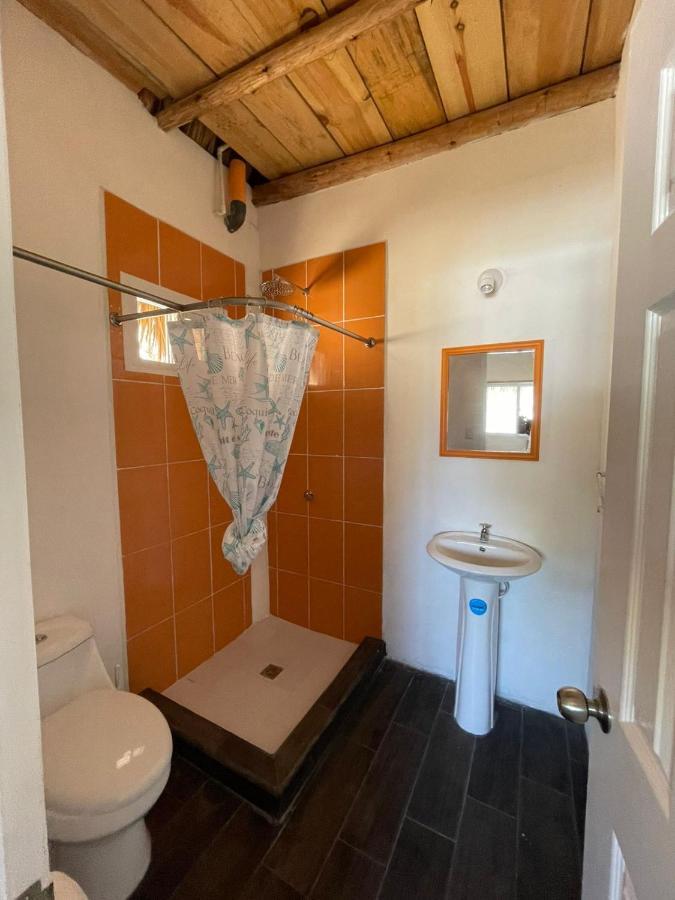 Black Sand Beachhouse Монтерико Екстериор снимка