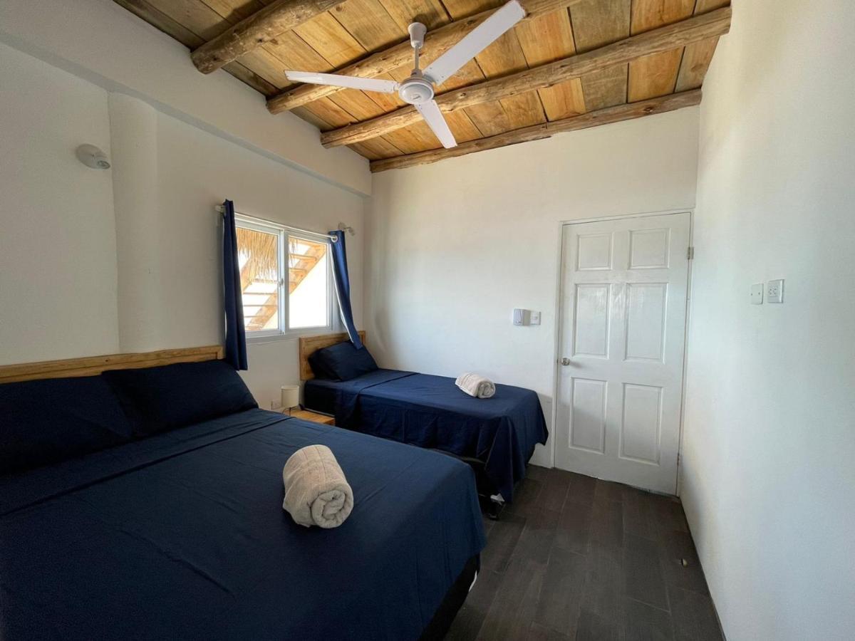 Black Sand Beachhouse Монтерико Екстериор снимка
